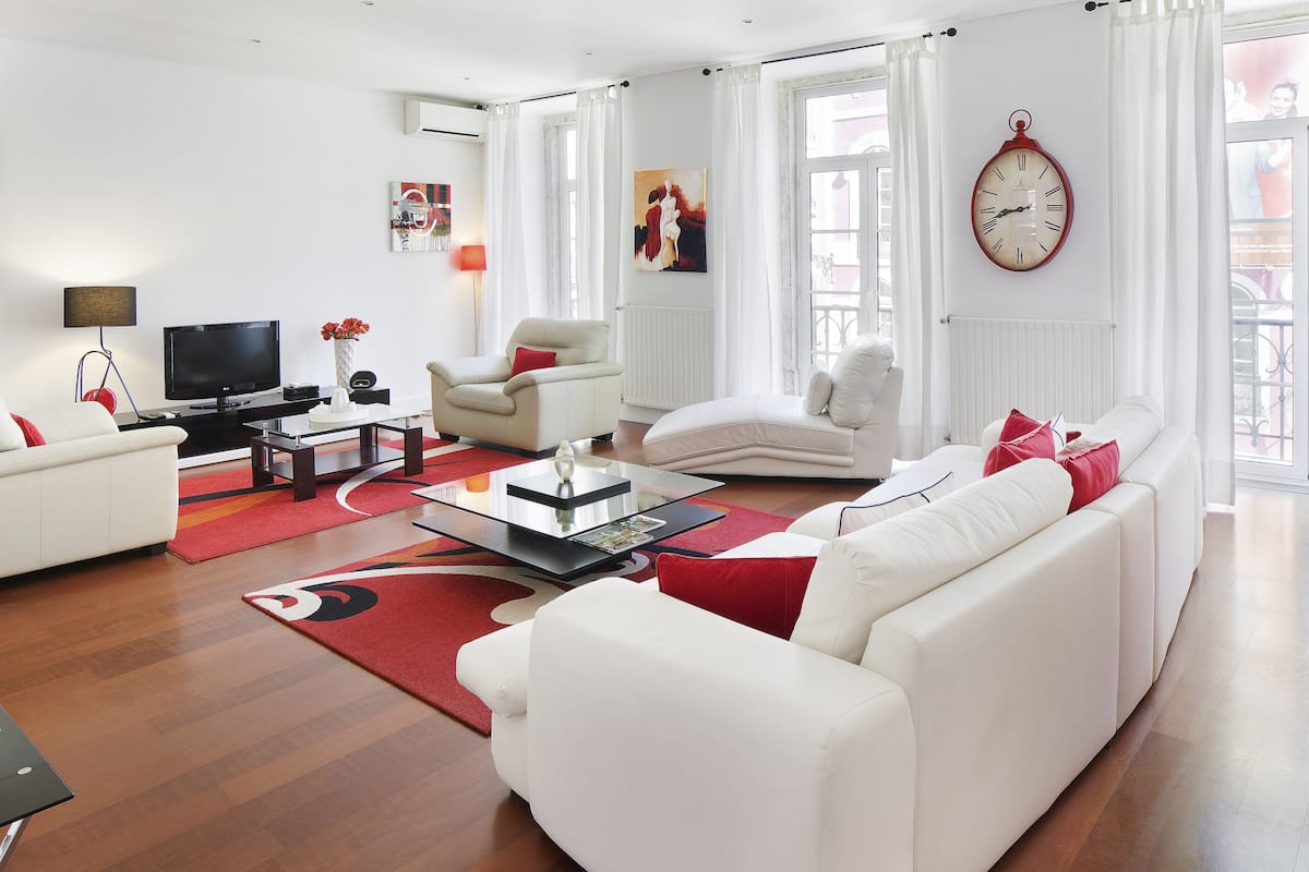 Superior Apartment, 3 Bedrooms | Living room