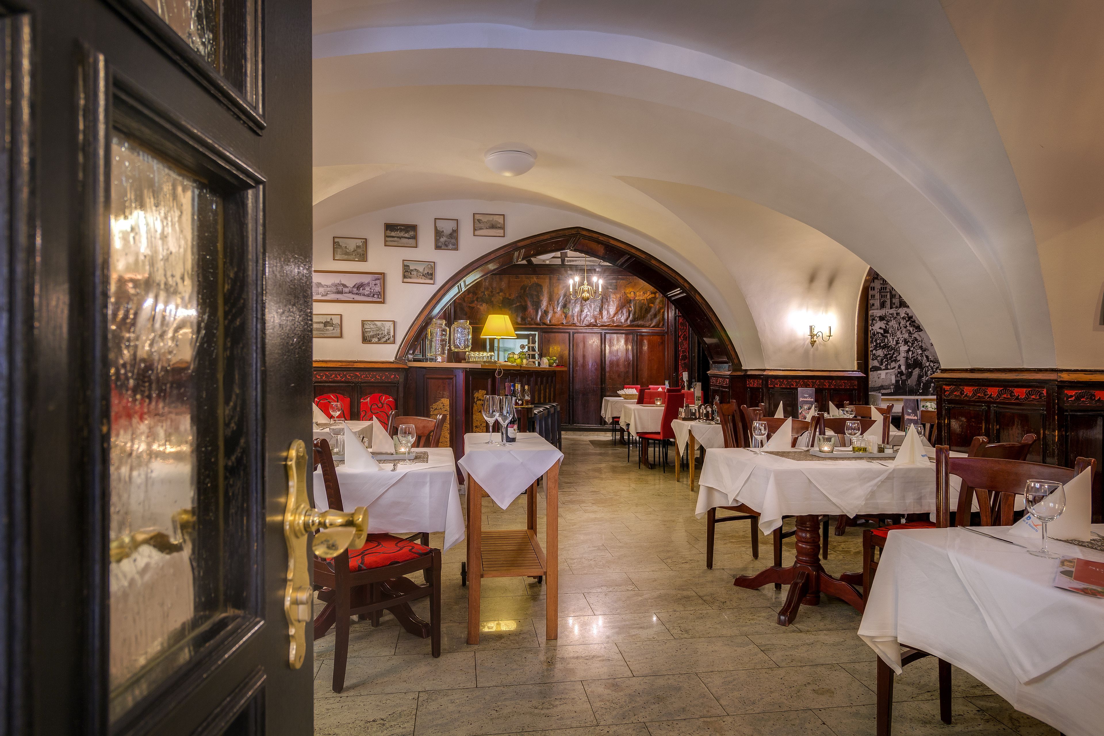 Daily buffet breakfast (EUR 12.90 per person)