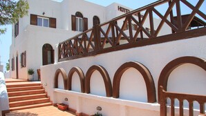 Entrada de la propiedad