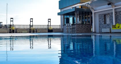 The Royal Mandaya Hotel