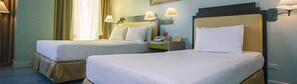 Superior Room | In-room safe, individually decorated, desk, free WiFi - The Royal Mandaya Hotel (Davao)