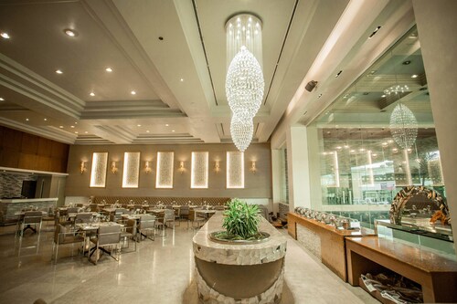 The Royal Mandaya Hotel