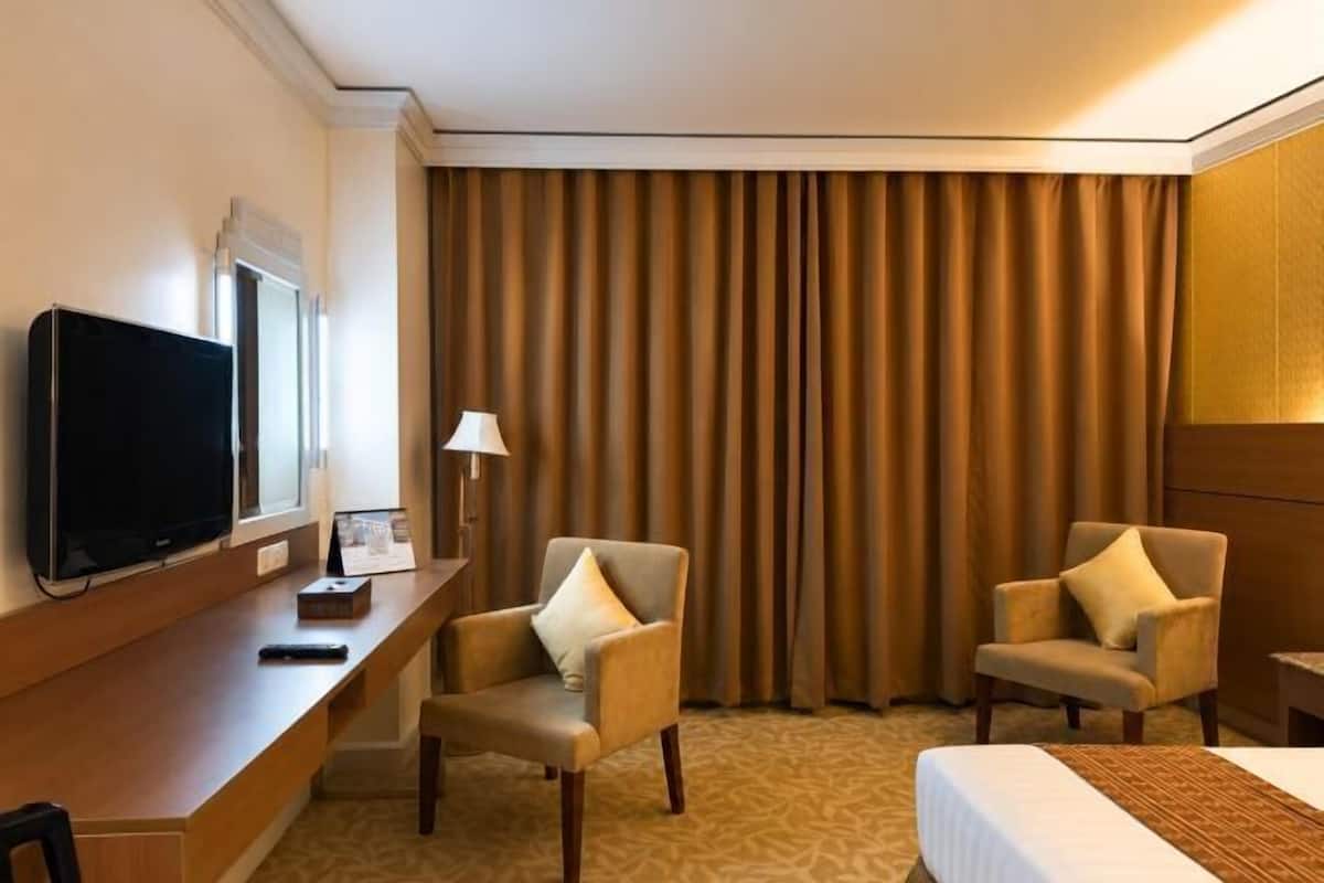 Coffres-forts dans les chambres, bureau, Wi-Fi gratuit