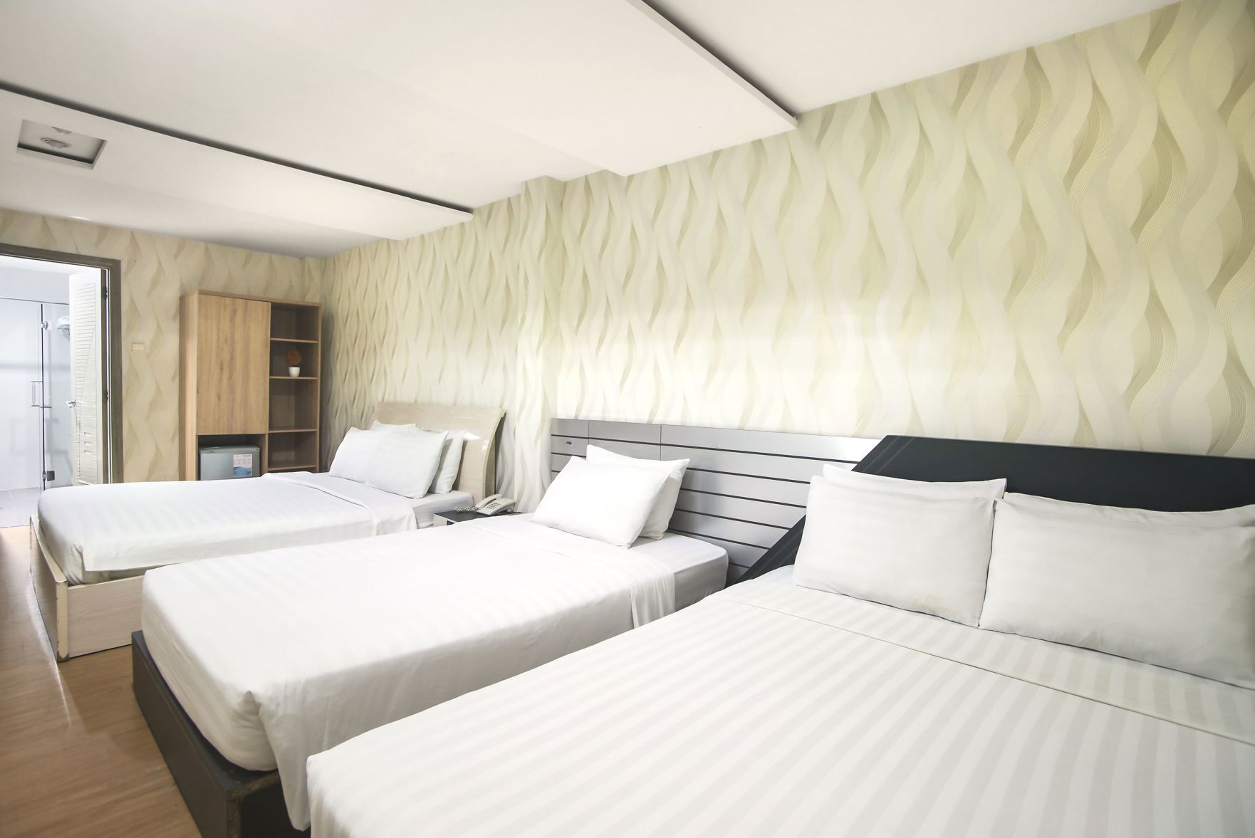 1 habitación, minibar, caja de seguridad en la habitación y escritorio 