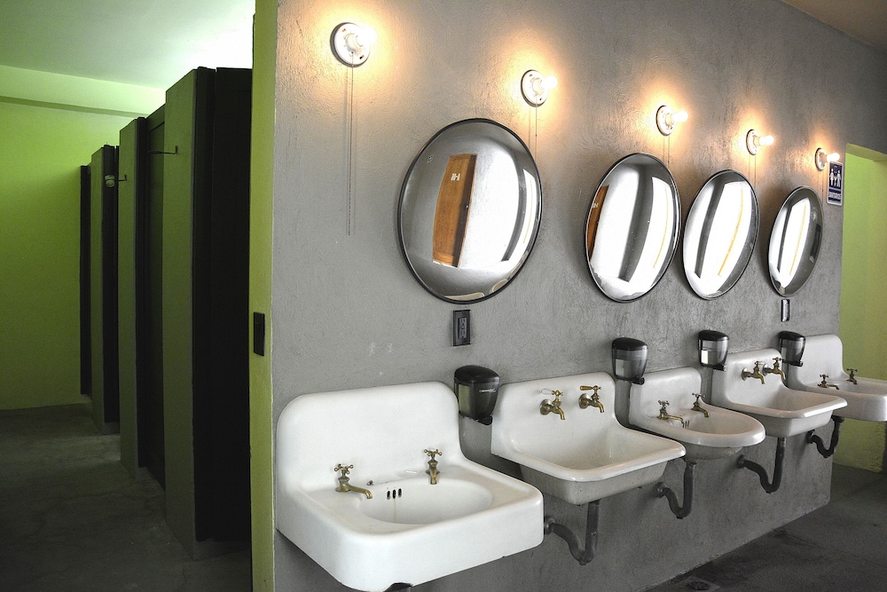 Downtown Beds Hostel by null