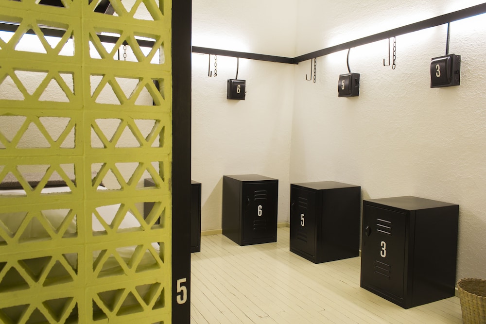 Downtown Beds Hostel by null