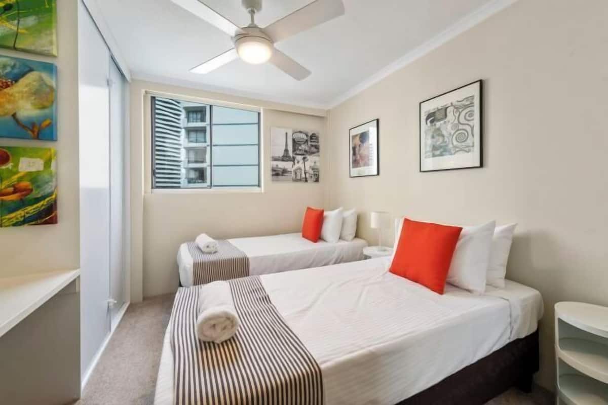 1 habitación, decoración personalizada y muebles diferentes
