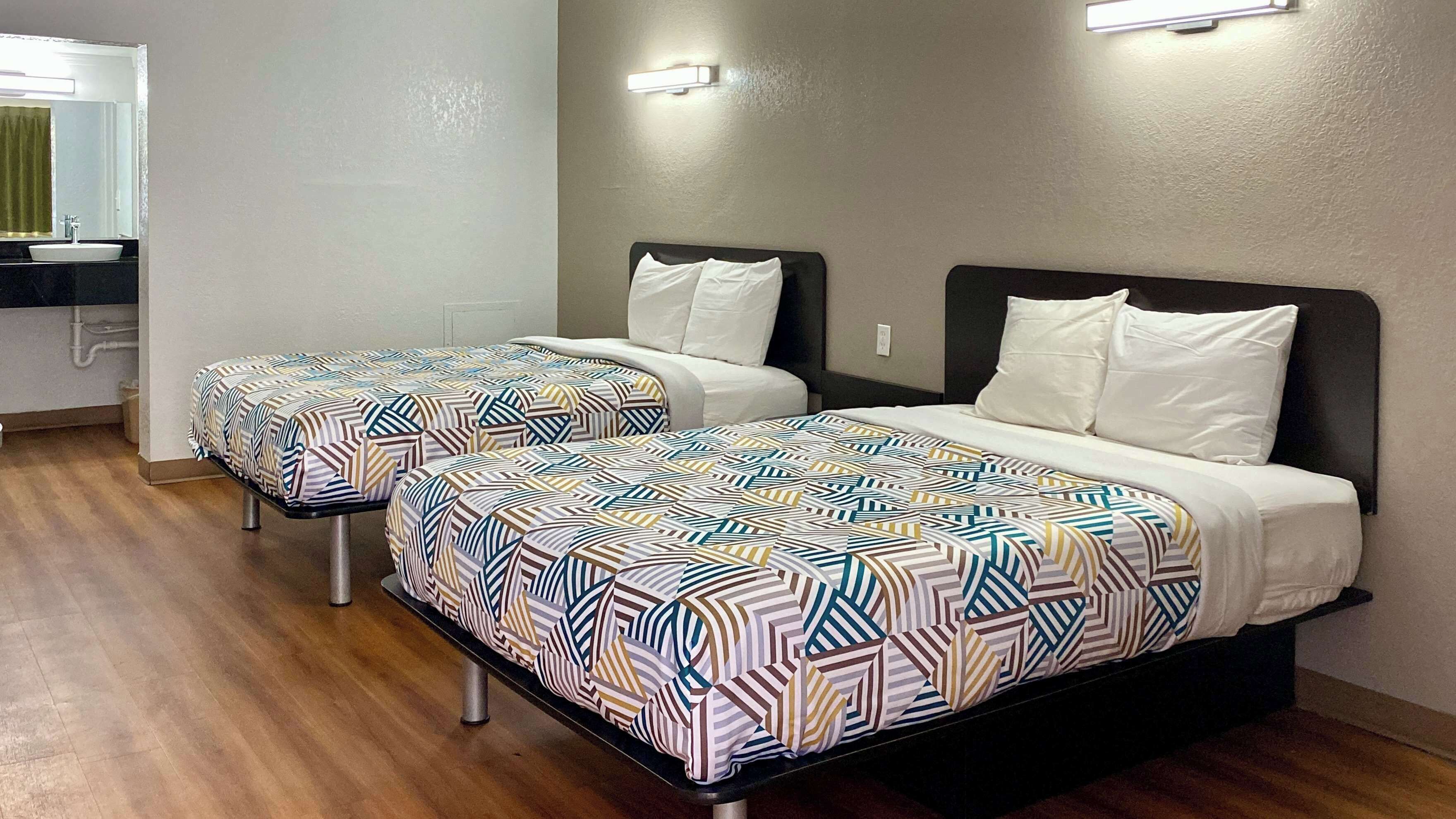 Wifi gratis y ropa de cama 