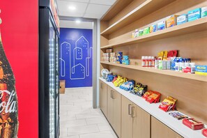 Alimentos y bebidas