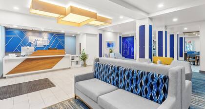 Holiday Inn Express Hotel & Suites Cross Lanes by IHG