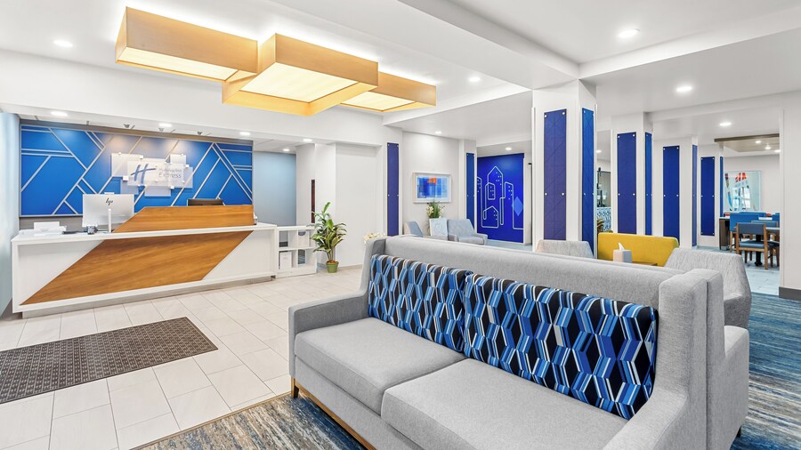 Holiday Inn Express Hotel & Suites Cross Lanes by IHG