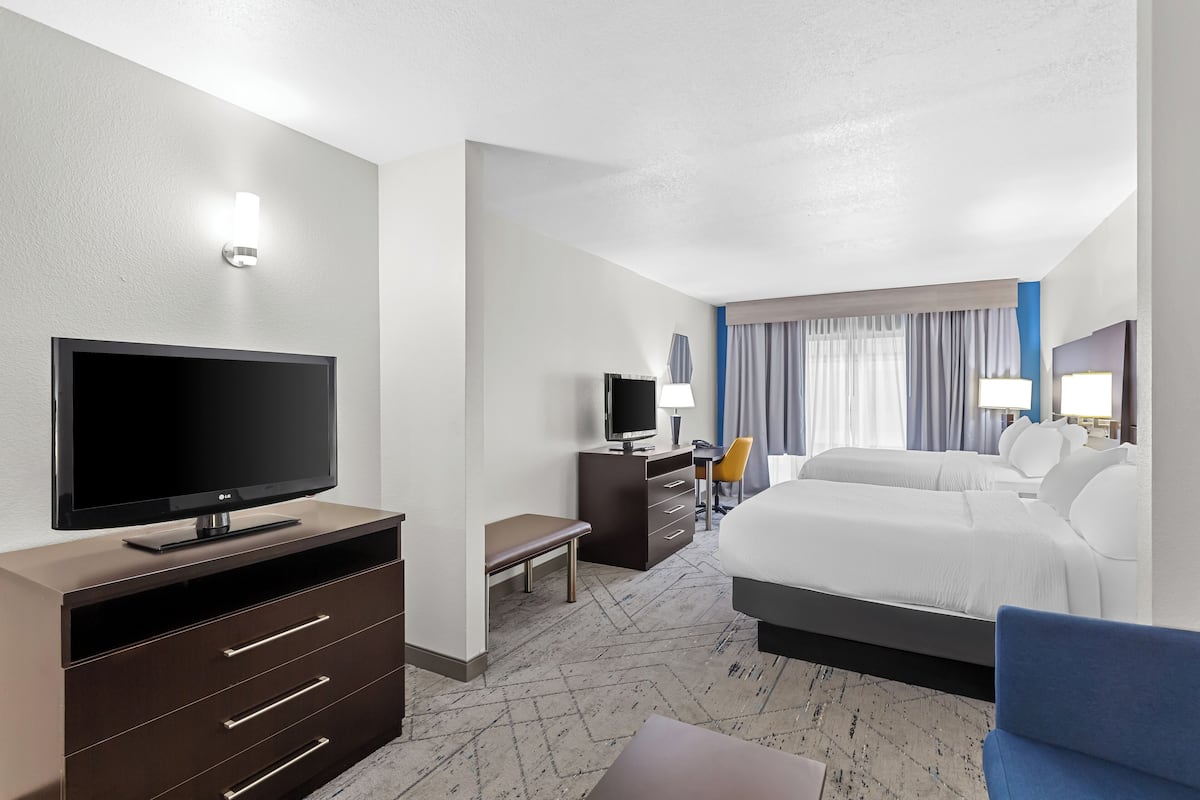 Suite, 2 Queen Beds | Egyptian cotton sheets, premium bedding, pillowtop beds, desk