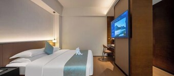 Elong ME Hotel (Changsha Zhongmao City)