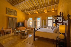 Premium bedding, down comforters, pillowtop beds, minibar - Casa Carolina Luxury Wellness Hotel (Cartagena)