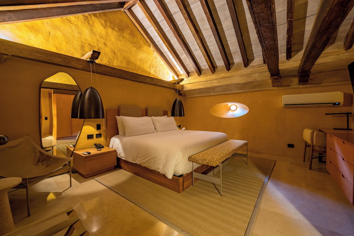 Quarto luxo, 1 cama King | 1 quarto, roupas de cama premium, edredons de pluma