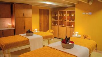 Couples treatment rooms, body treatments, aromatherapy