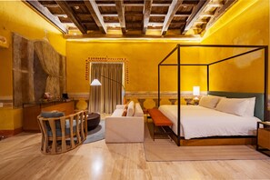 Suite | Premium bedding, down comforters, pillowtop beds, minibar - Casa Carolina Hotel Cartagena (Cartagena)