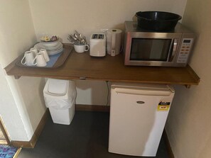 Fridge, microwave, coffee/tea maker, electric kettle