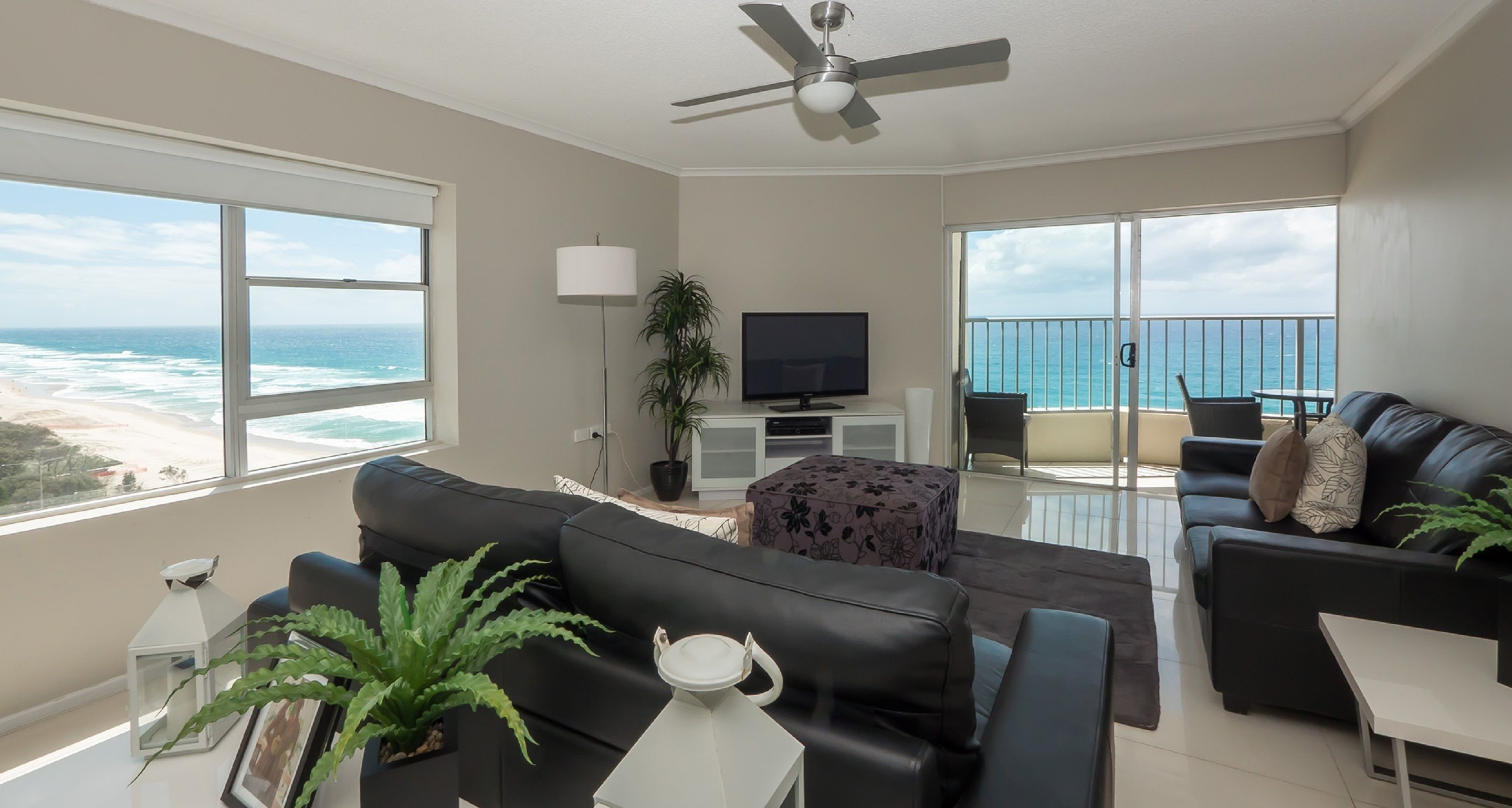 Pacific Plaza Apartments — image 11