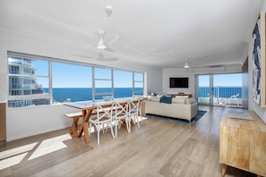 Deluxe Apartment, 2 Bedrooms, Ocean View