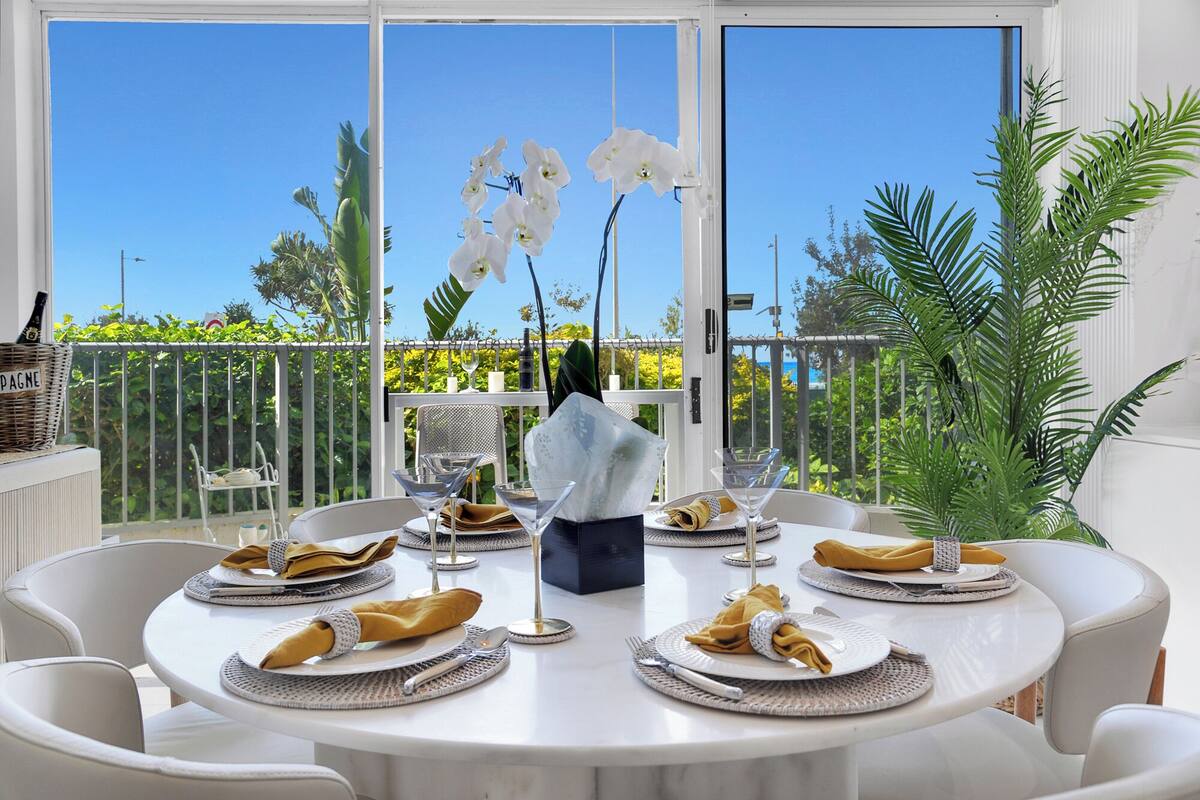 Deluxe Apartment, 1 King Bed, Ocean View