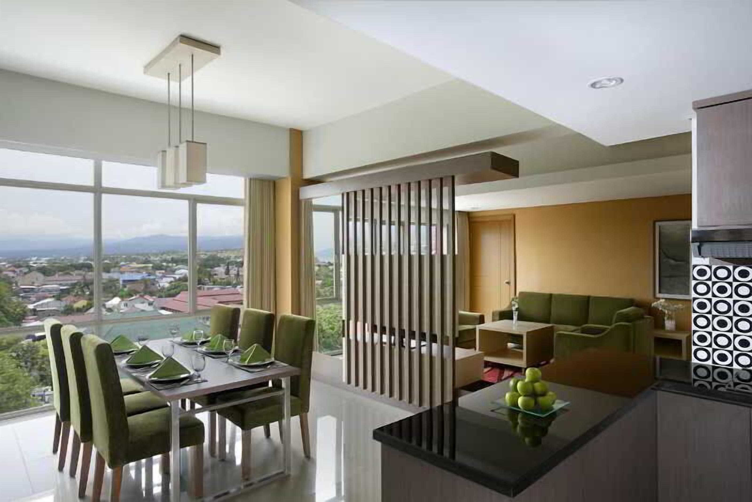 Pengeskab på værelset, skrivebord, gratis Wi-Fi, sengetøj