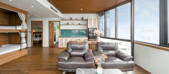 Gold Central Hotel by Haviland