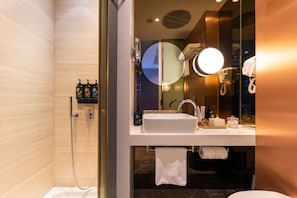 Shower, rainfall showerhead, designer toiletries, hair dryer