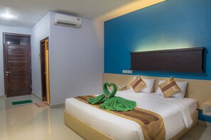 Kamar Double atau Twin Deluks | Meja kerja, tempat tidur lipat/tambahan, Wi-Fi gratis, dan seprai linen
