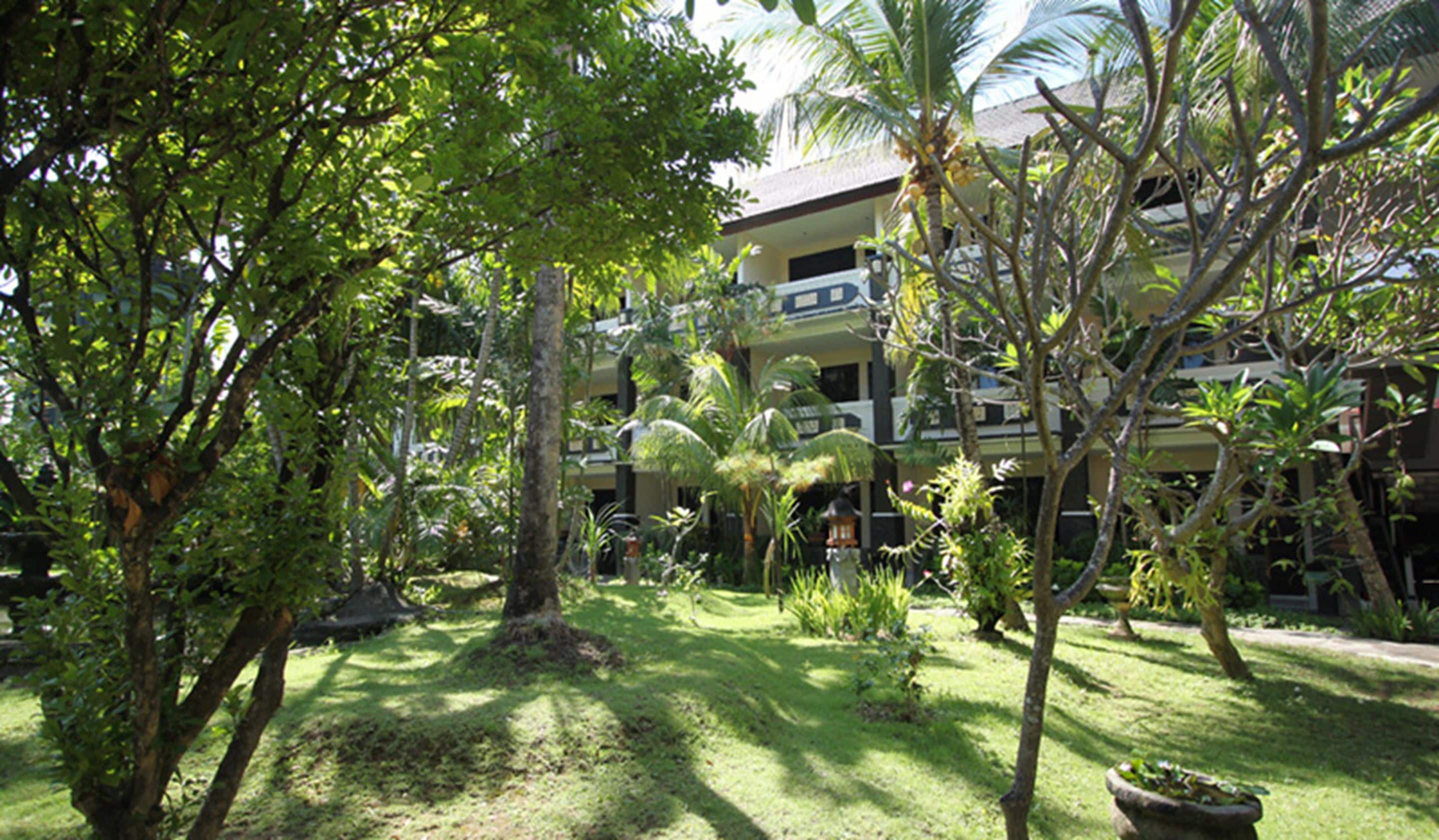 Photo - Bakung Beach Resort