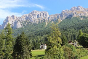 View from property - Hotel Rosalpina (Soraga)
