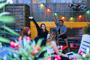 Terrace/patio - Yellow Nest Hostel Barcelona (Barcelona)