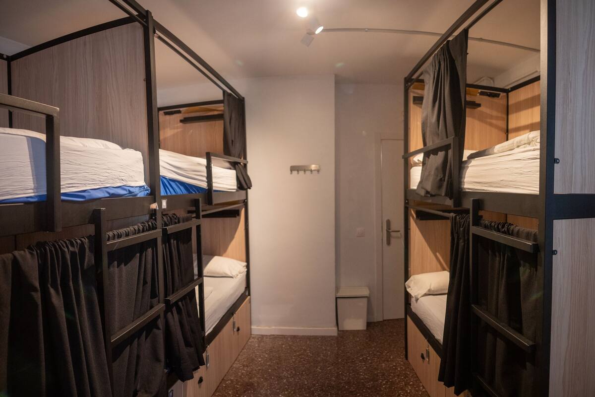 Wifi gratis y ropa de cama
