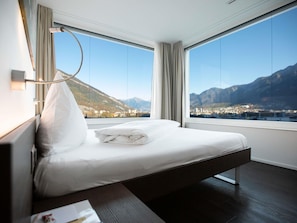 Deluxe-Zimmer, 1 Doppelbett | Hochwertige Bettwaren, Daunenbettdecken, Pillowtop-Betten