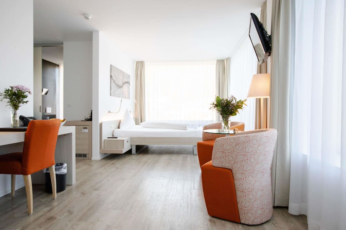 Deluxe Room, 1 Double Bed, Mountain View