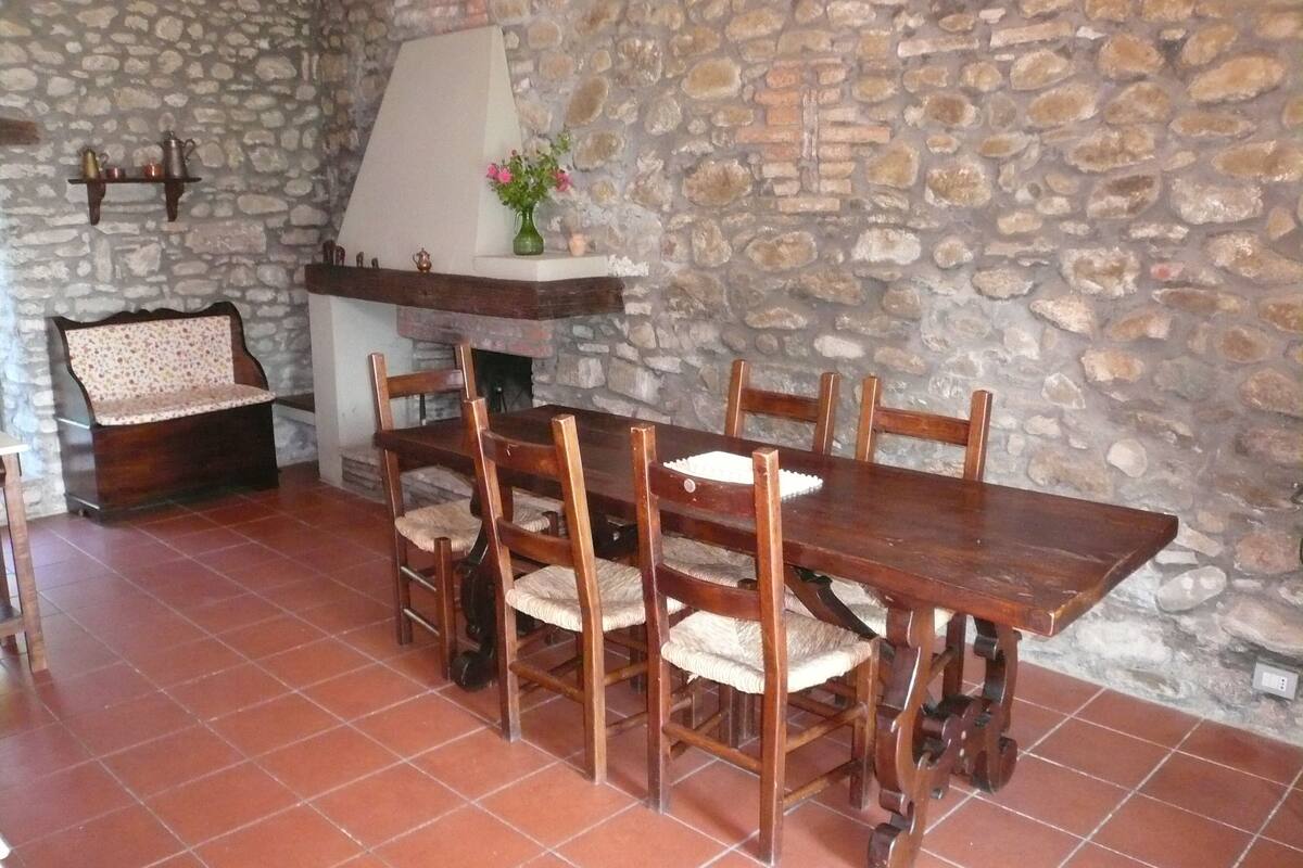 Apartment, 1 Bedroom (L'Oleandro) | In-room dining