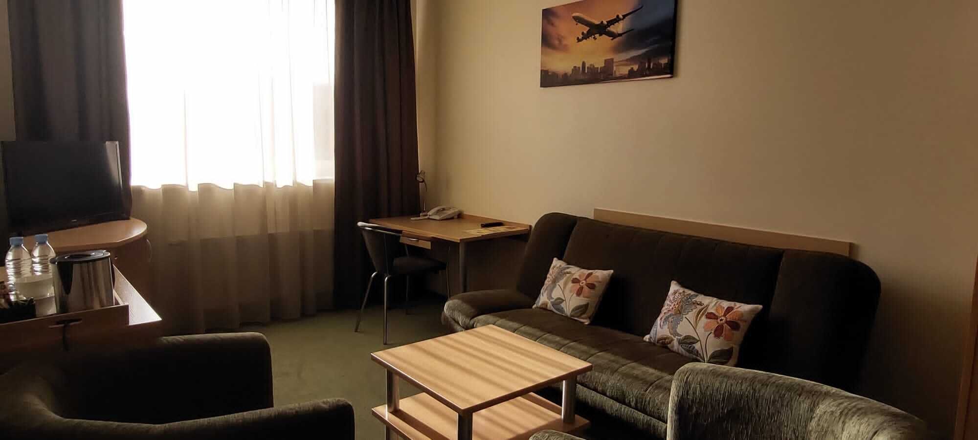 classic suite | premium bedding, desk, soundproofing, iron/ironing board