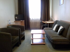 Classic Suite | Living area