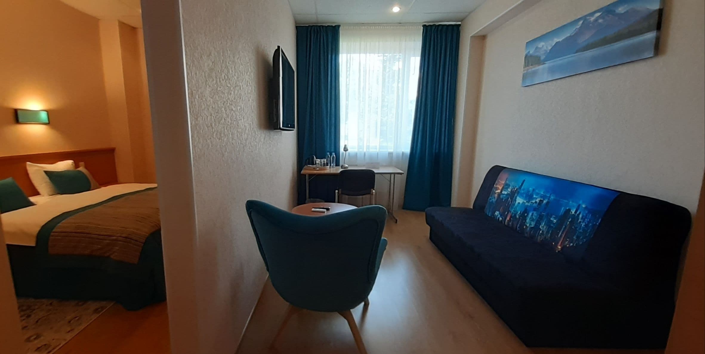 classic suite | premium bedding, desk, soundproofing, iron/ironing board