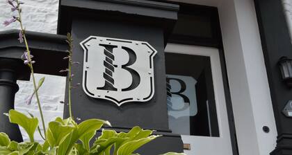 Buccleuch Arms Hotel