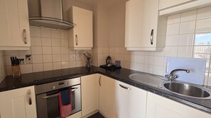 One Bedroom Apartment – Town View Deluxe | Private kitchen - Liberty Wharf Apartments (St. Helier)