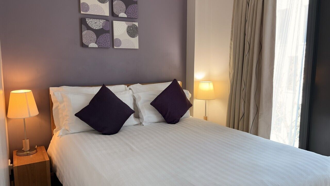 One Bedroom Apartment, Town View