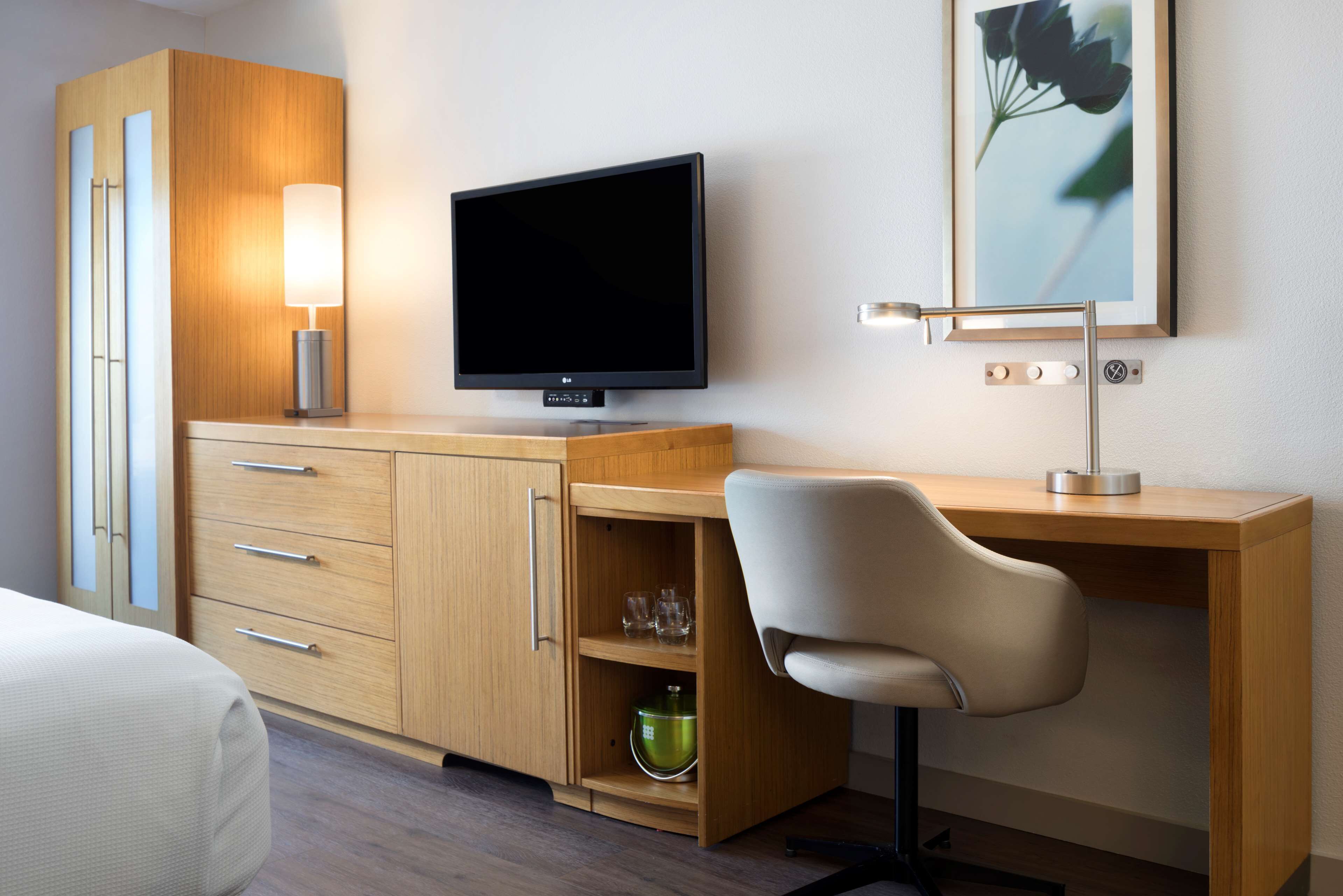 hypo-allergenic bedding, down duvets, in-room safe, desk