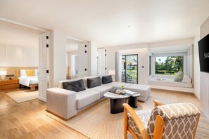 40-inch LED TV with satellite channels, TV - SAii Laguna Phuket (Choeng Thale)