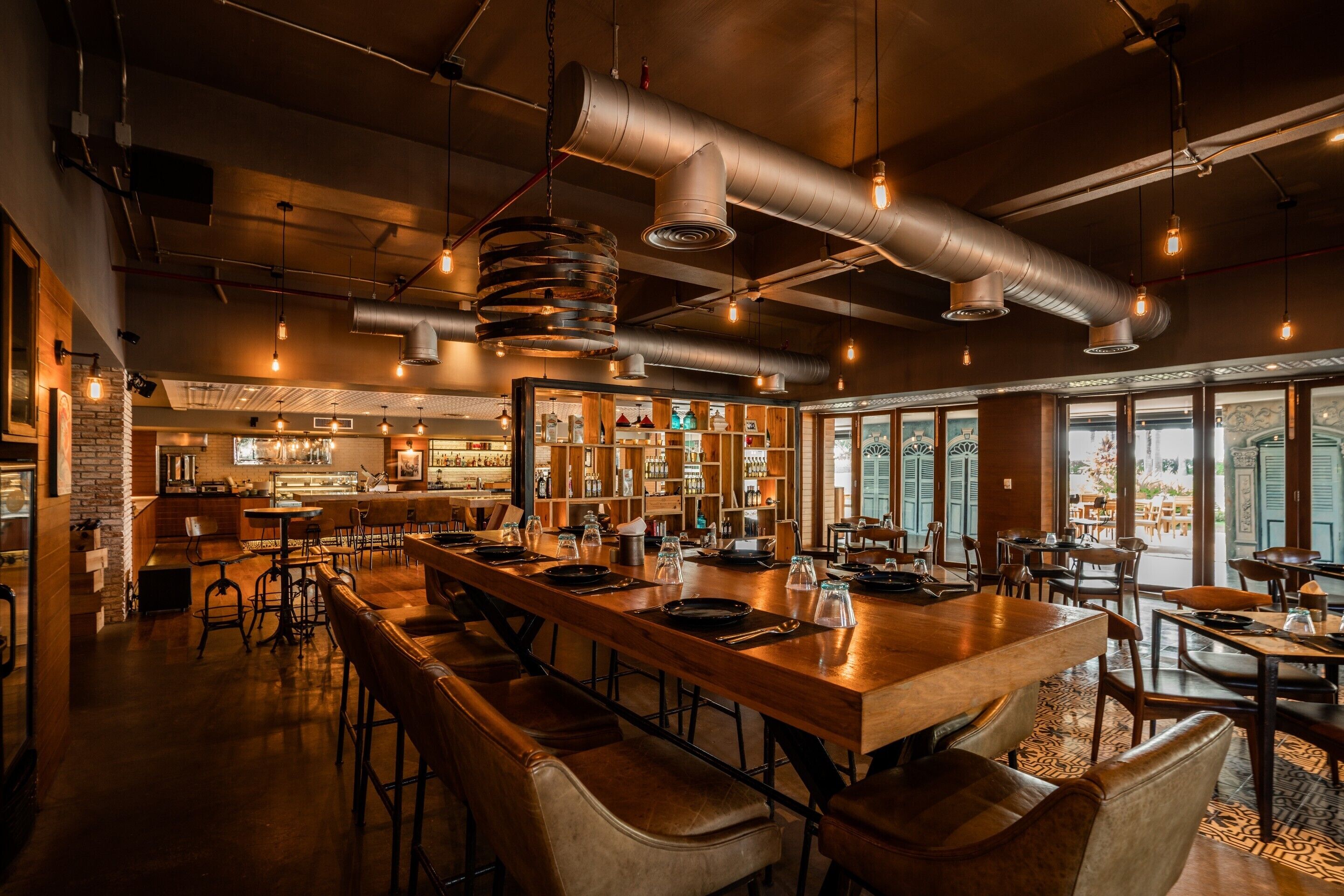 3 restaurants, breakfast, lunch, dinner served; mediterranean cuisine