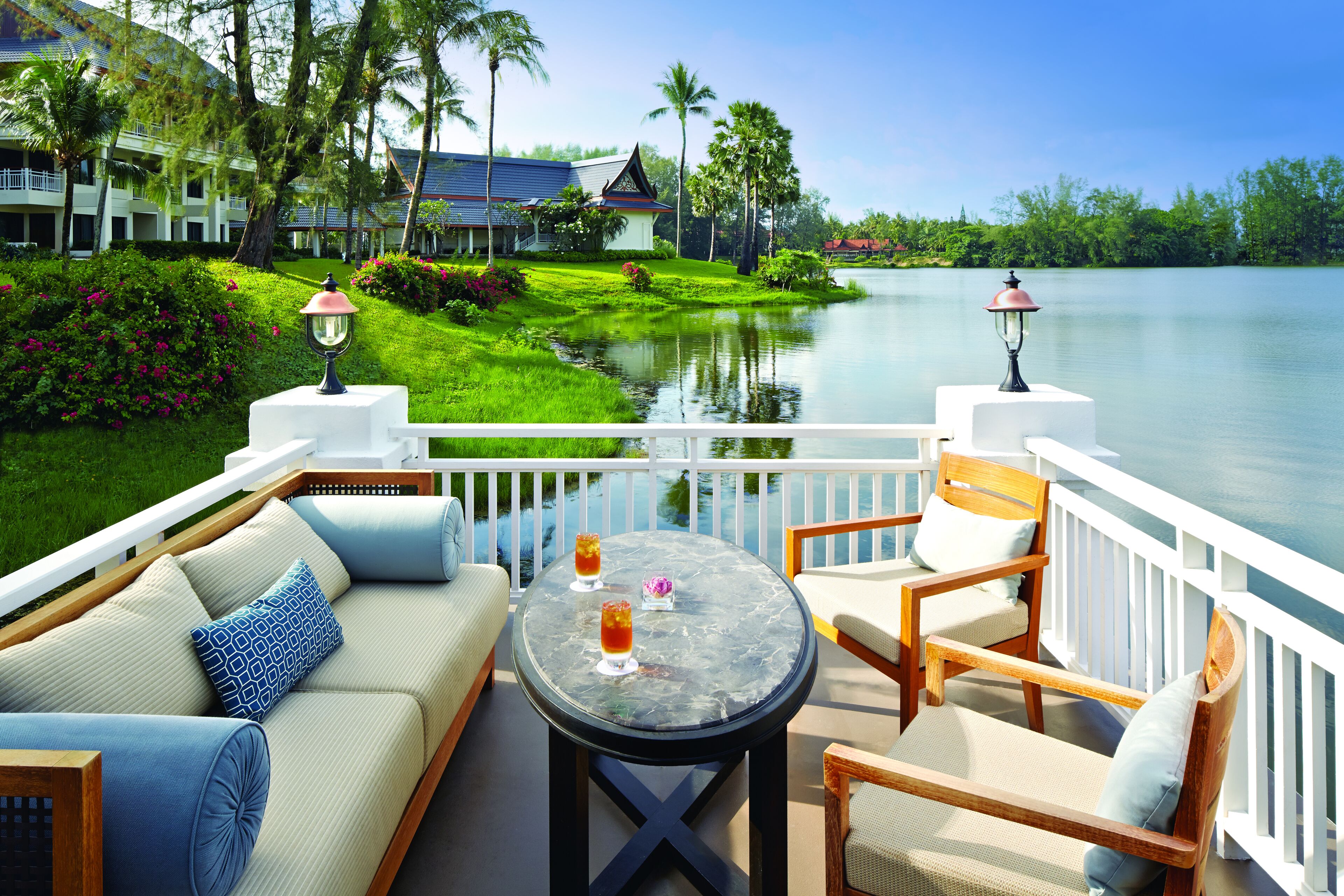 3 restaurants, breakfast, lunch, dinner served; mediterranean cuisine