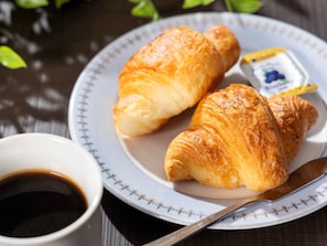 Free daily continental breakfast - KOKO STAY Shonan Fujisawa (Fujisawa)