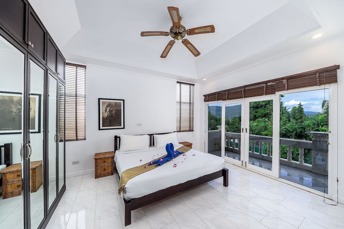 green oasis 4 bedroom pool villa | exterior