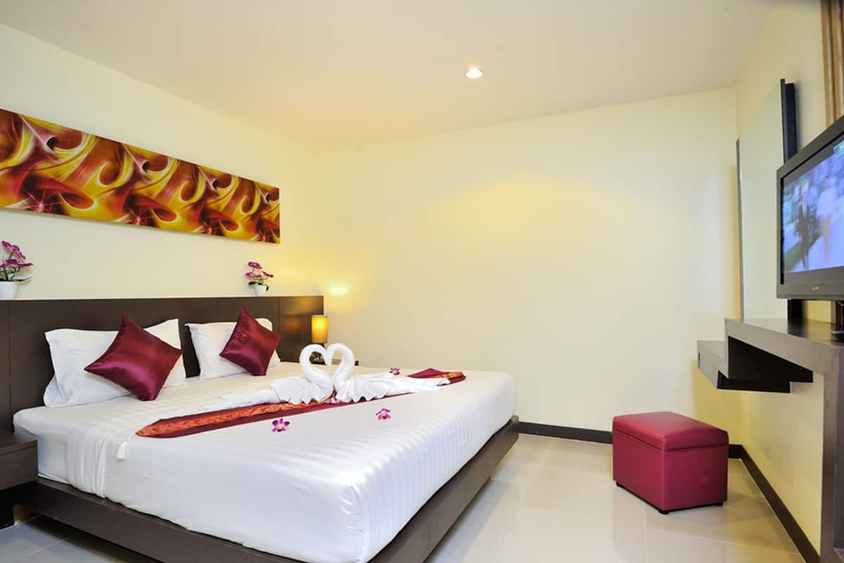 Standard Double Room No Windows | خزنة داخل الغرفة وتجهيزات عازلة للصوت ومكواة/لوح كي وواي فاي مجانًا