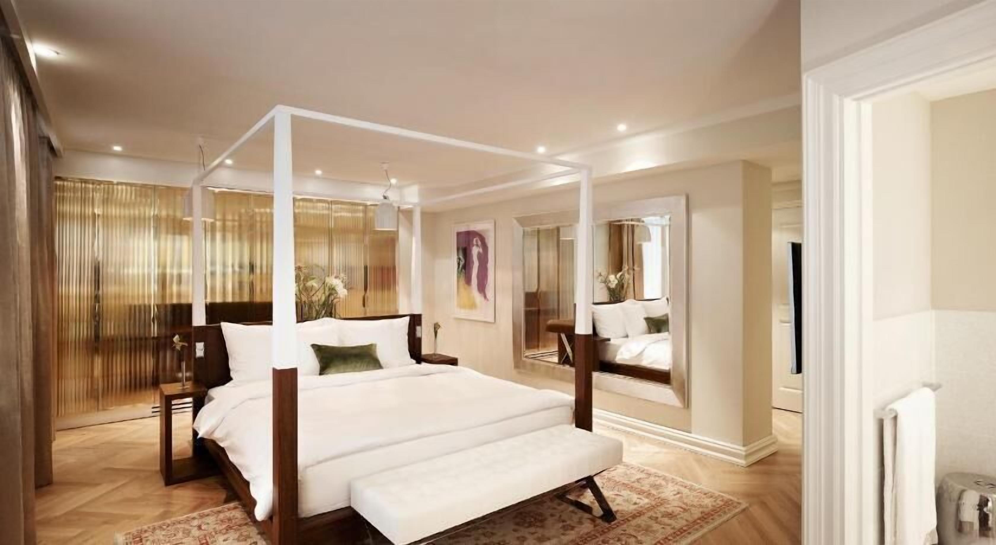 1 bedroom, premium bedding, down comforters, memory foam beds